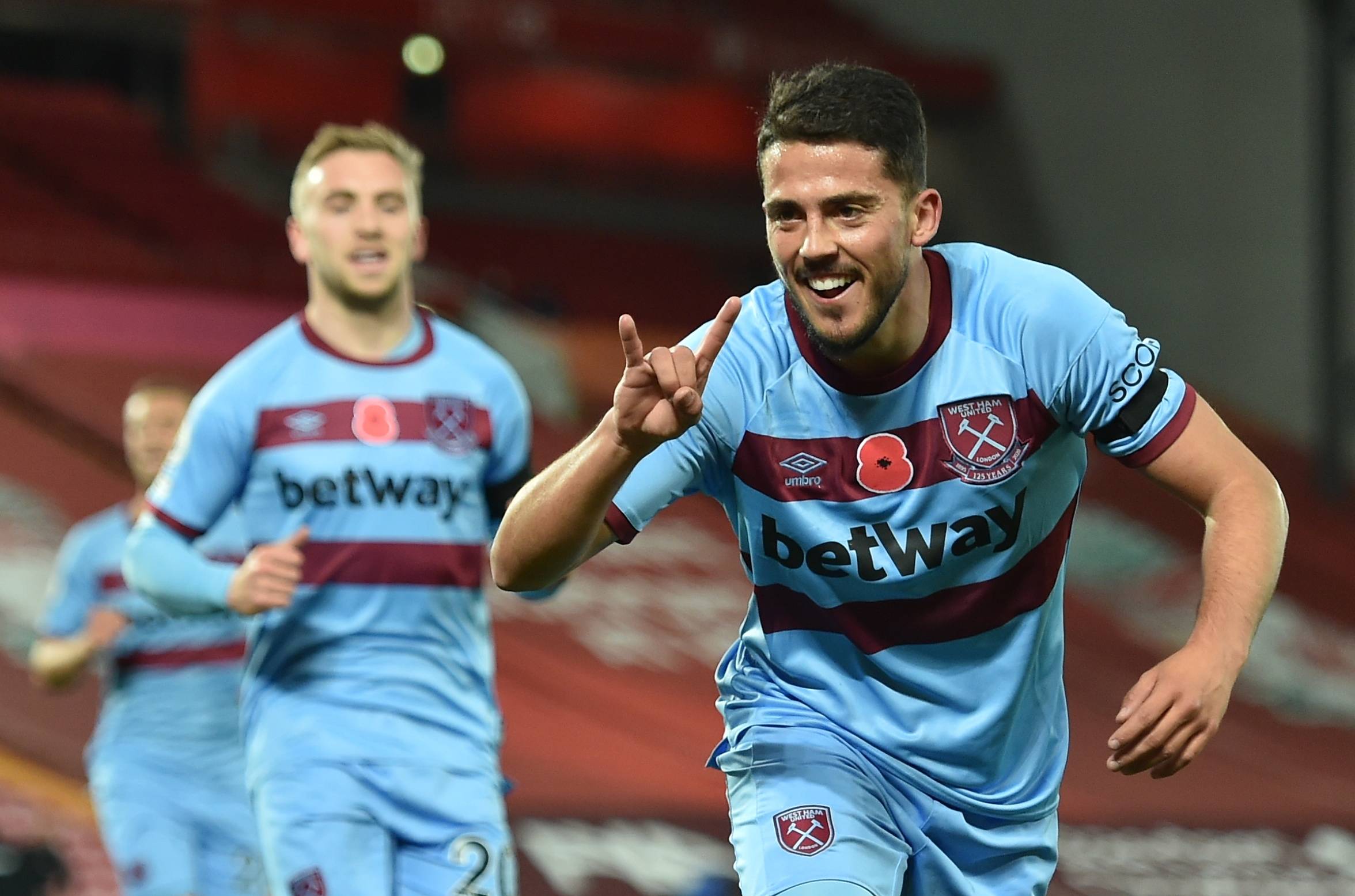 英勇与不屈 英勇与不屈