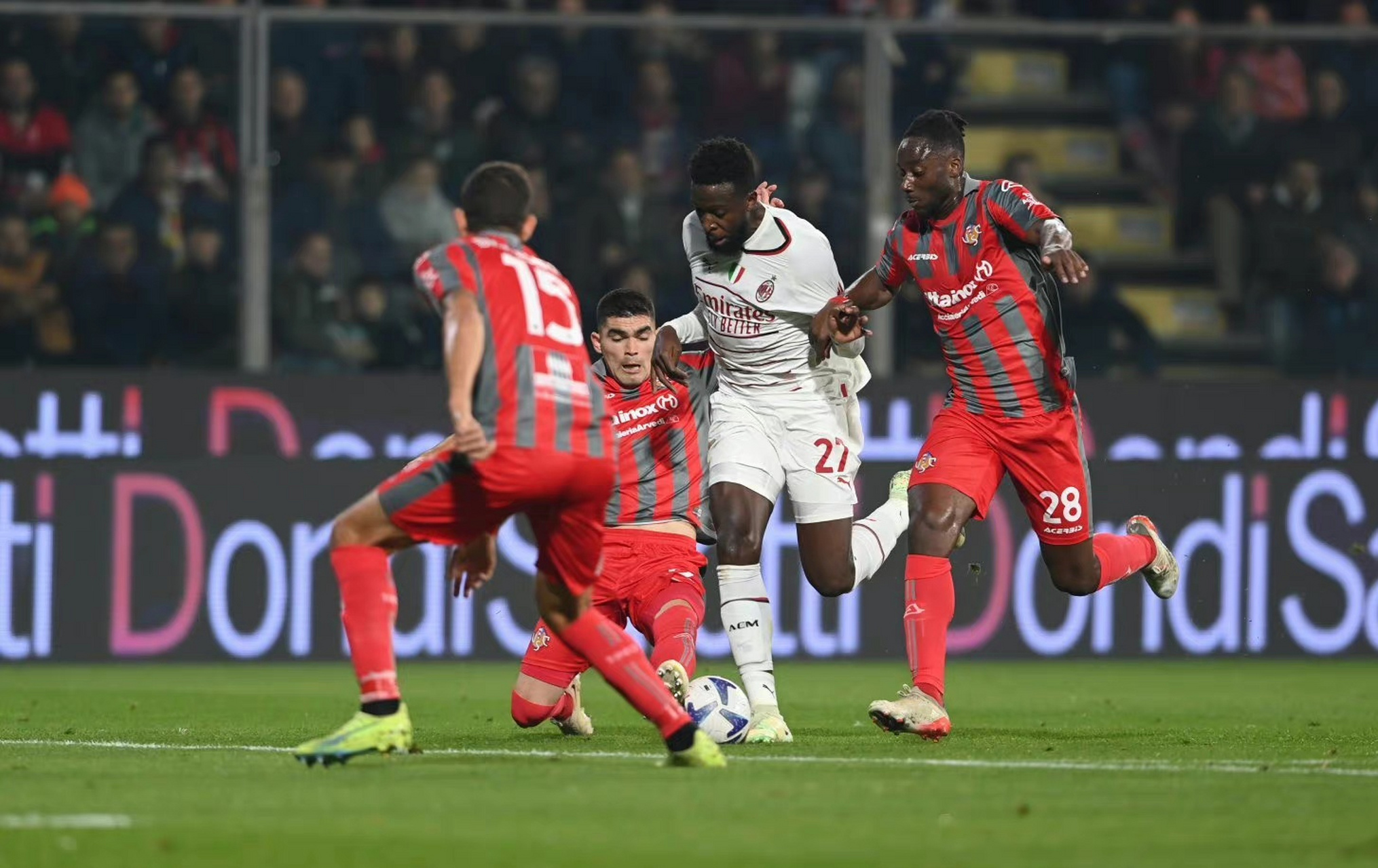 一个值得关 一个值得关