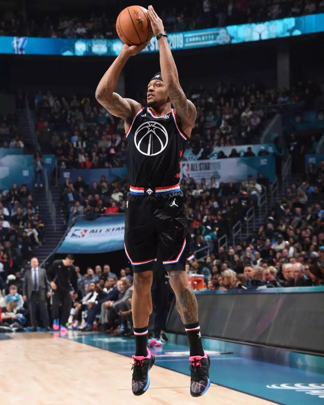 他用朴素的 他用朴素的